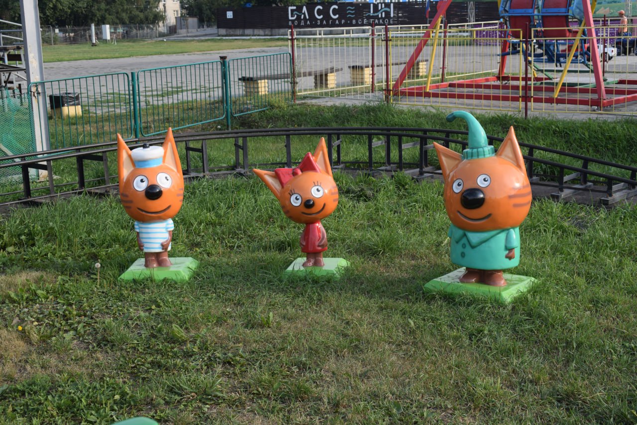 "Котята" фигуры из стеклопластика