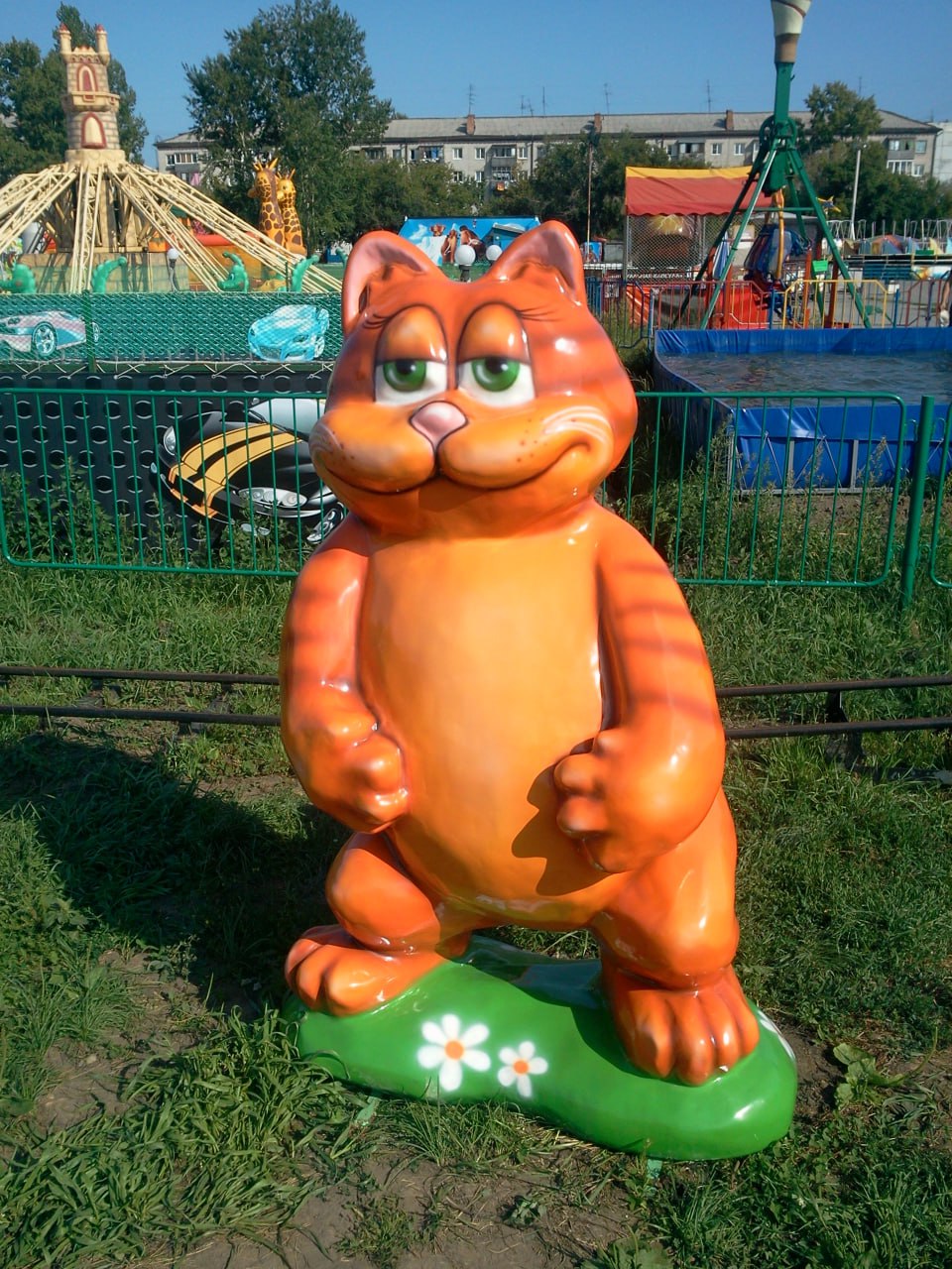Фигура из стеклопластика "Гарфилд"